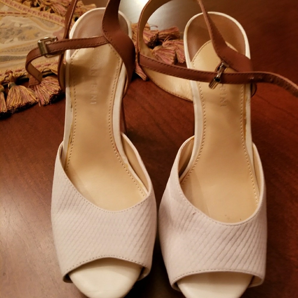 Heels - Picture 2 of 2
